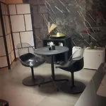 La Gold Jacuzzi