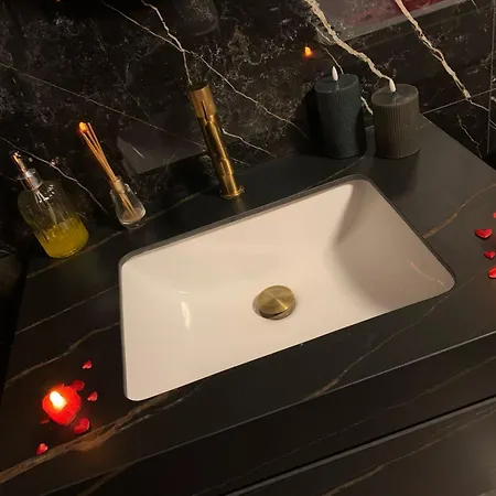La Gold Jacuzzi 公寓